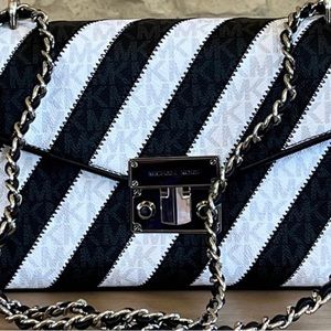 Michael Kors Zebra stripe Signature medium flap chain shoulder bag crossbody NWT